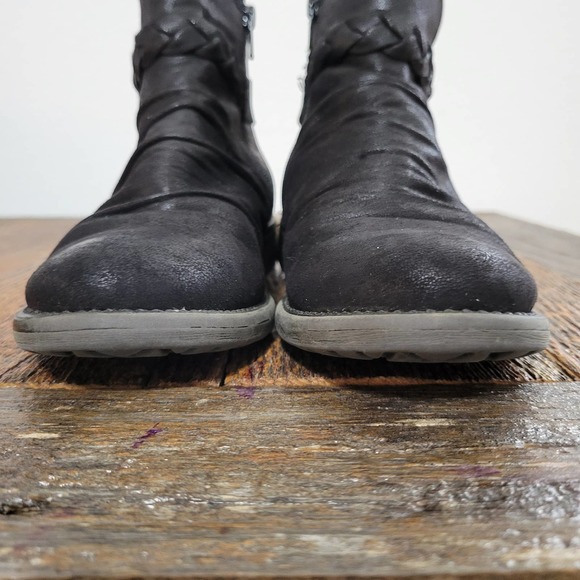 BareTraps 'Siella' Black Braided Zipup Ankle Booties - Picture 3 of 7